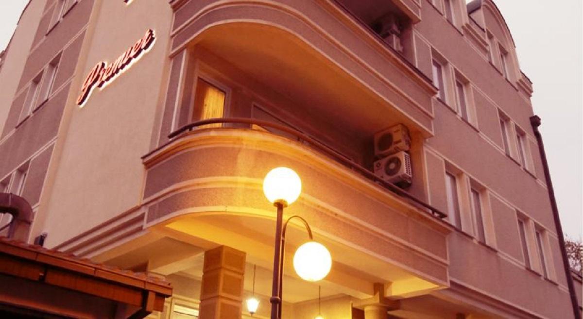 Premier Hotel Скопие Екстериор снимка